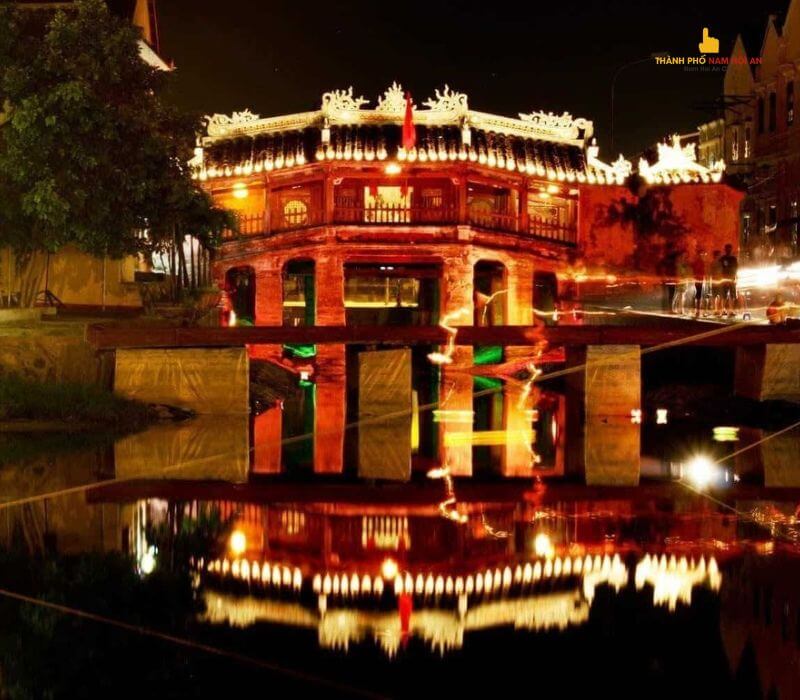 hoi an co gi choi ve dem