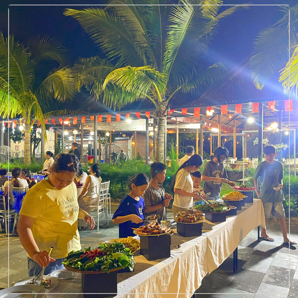 Không Gian Tiệc BBQ Tại Nam Hội An Riverside Village